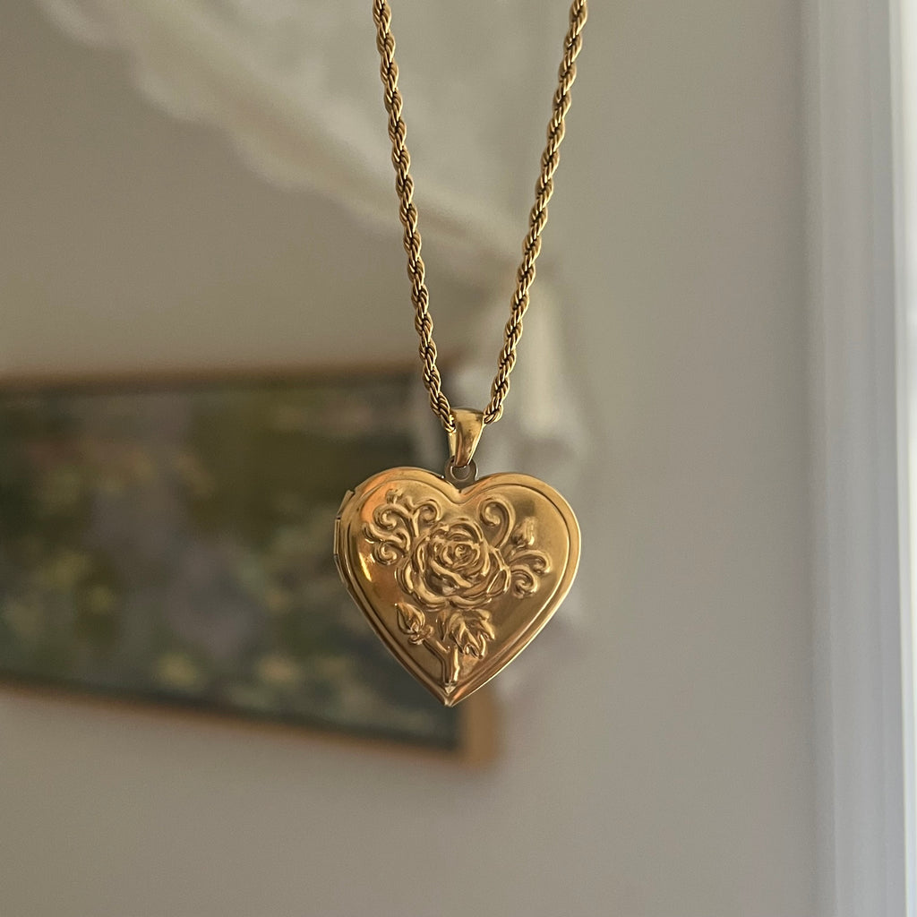 Rose Heart Necklace